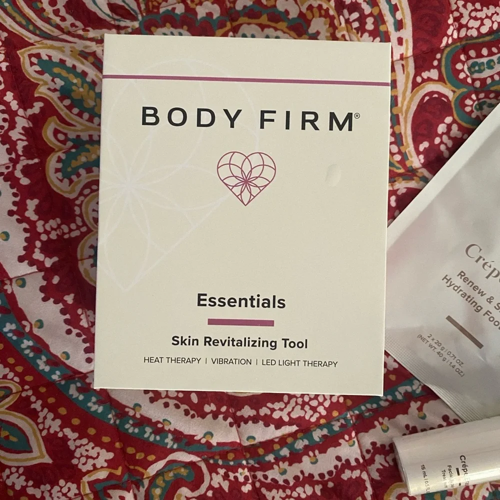 Body Firm Skin Revitalizing Set NIP - Picture 3 of 8